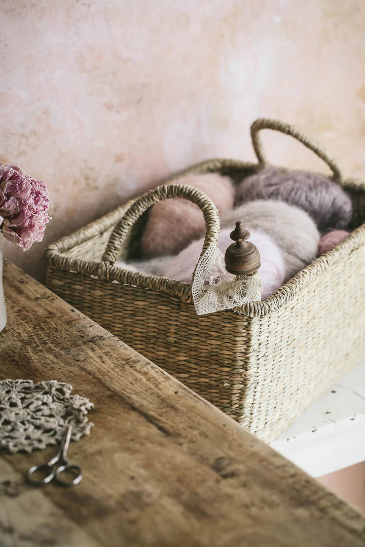 IGNITE TRADERS - Handwoven Seagrass Everything Basket