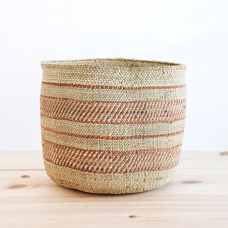IGNITE TRADERS - Woven African Iringa Storage Basket