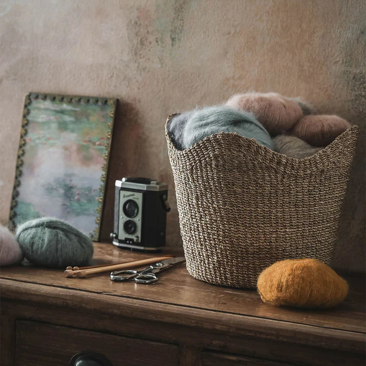 IGNITE TRADERS - Woven Scallop Basket - Natural